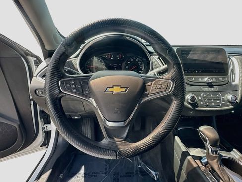 Used 2024 Chevrolet Malibu LT FWD image 11