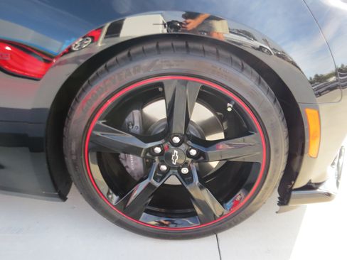 Used 2021 Chevrolet Camaro SS w/ Redline Edition RWD image 10