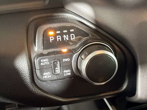 Used 2020 RAM 1500 Big Horn AWD/4WD image 17