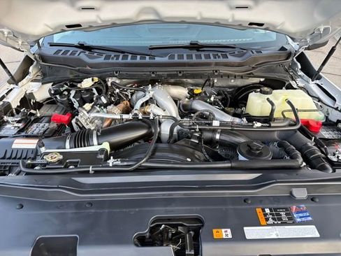 Used 2025 Ford F350 Lariat w/ FX4 Off-Road Package image 25