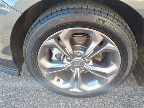 Used 2024 Honda Accord EX image 9