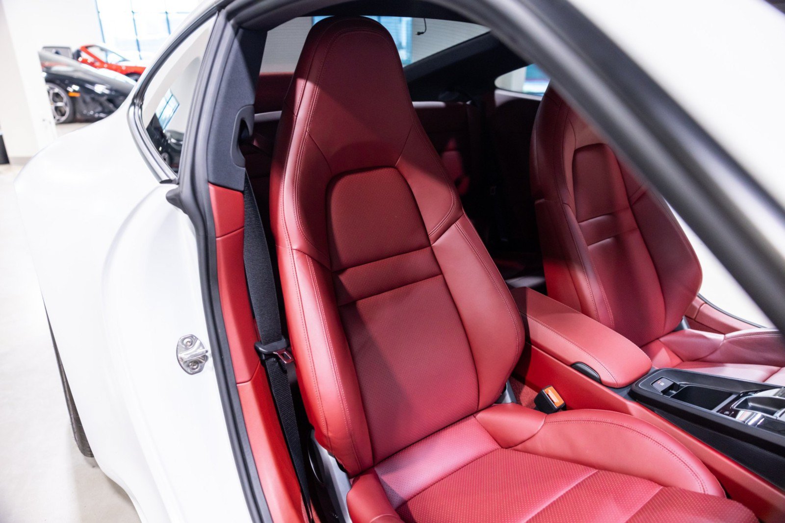 Used 2023 Porsche 911 Carrera GTS w/ Premium Package RWD image 27