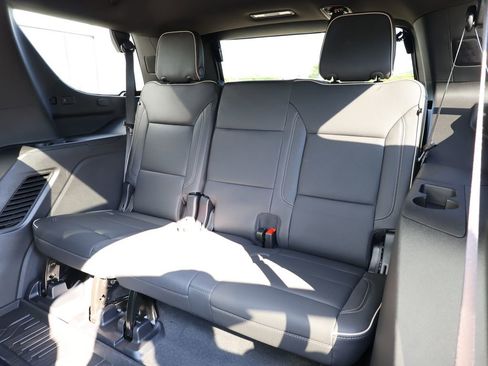 New 2026 GMC Yukon Elevation w/ Elevation Premium Package AWD/4WD image 31