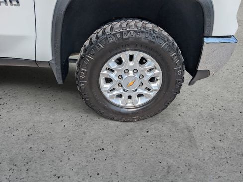 Certified 2024 Chevrolet Silverado 2500 LTZ w/ LTZ Plus Package AWD/4WD image 9