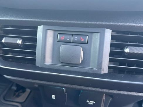 Used 2025 Ford F150 Raptor AWD/4WD image 9