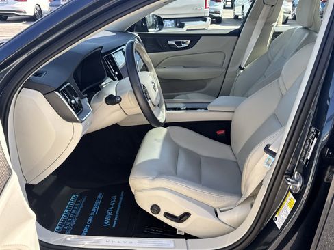 Used 2023 Volvo S60 B5 Plus w/ Climate Package image 20