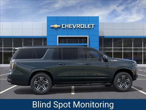 New 2026 Chevrolet Suburban Z71 image 5