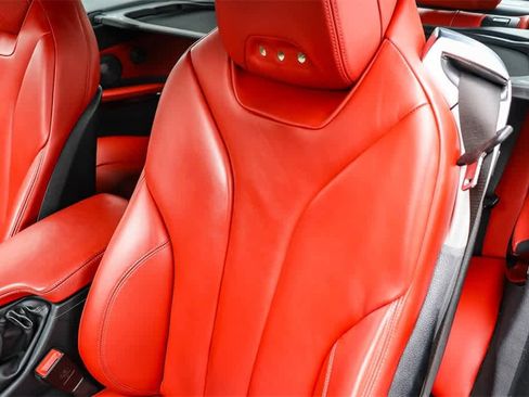 Used 2020 BMW M4 Convertible image 31