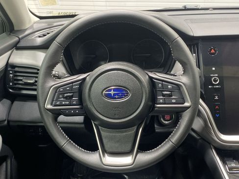 Used 2025 Subaru Outback Premium AWD/4WD image 14