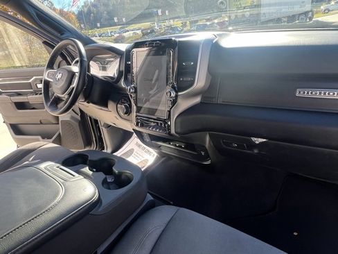 Used 2024 RAM 2500 Big Horn w/ Safety Group image 30