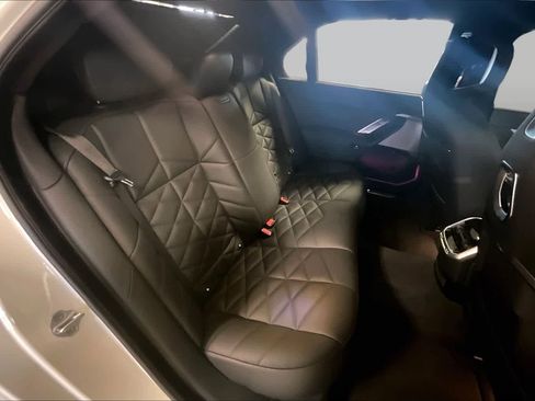 Used 2025 BMW 740i xDrive AWD/4WD image 18