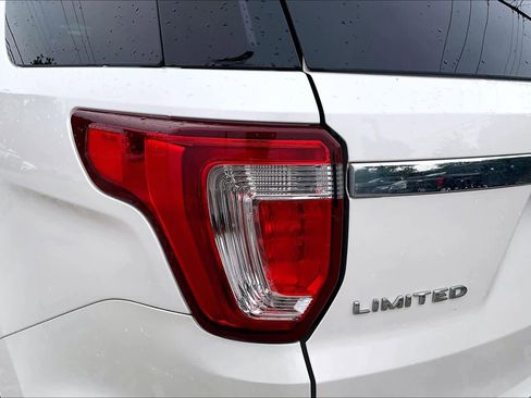 Used 2016 Ford Explorer Limited w/ Equipment Group 301A FWD image 29