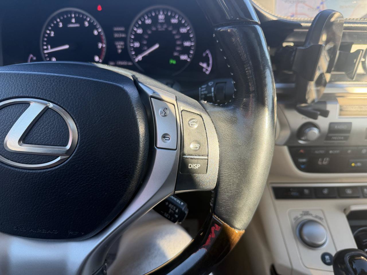 Used 2014 Lexus ES 350 w/ Luxury Package FWD image 25