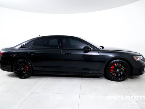 Used 2023 Audi S8 w/ S8 Comfort Plus Package AWD/4WD image 9