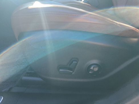 Certified 2019 Jeep Cherokee Overland image 21