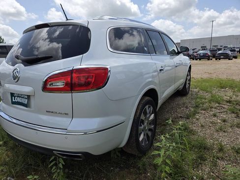 Used 2017 Buick Enclave Leather w/ Enclave Tuscan Edition FWD image 5