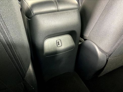 Certified 2024 Nissan Sentra SV FWD image 10