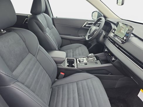 New 2026 Nissan Rogue SL AWD/4WD image 10