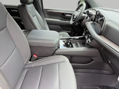 New 2026 Chevrolet Tahoe Premier w/ Sun And Tow Package AWD/4WD image 9