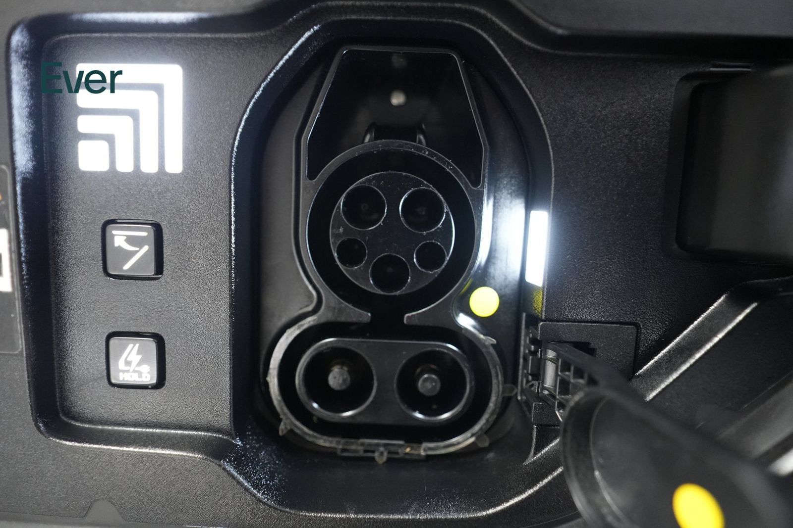 Used 2024 Kia EV9 Light Long Range RWD image 10