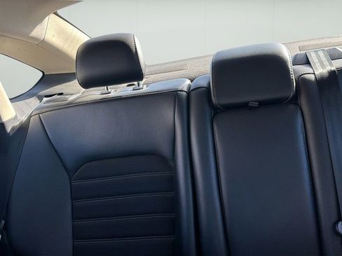 Used 2018 Ford Fusion SE w/ Equipment Group 201A image 11