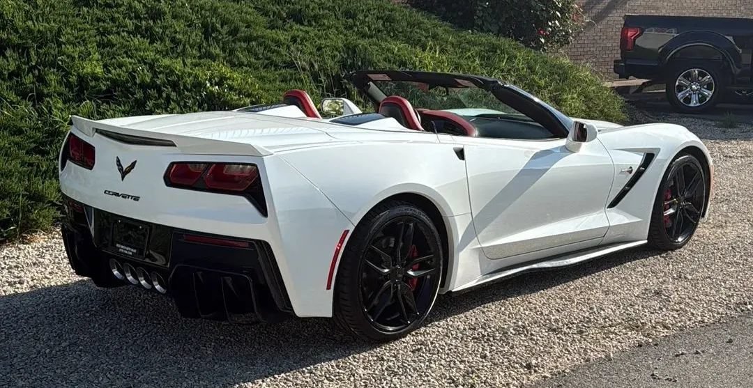 Used 2019 Chevrolet Corvette Stingray Convertible Z51 2LT RWD image 5