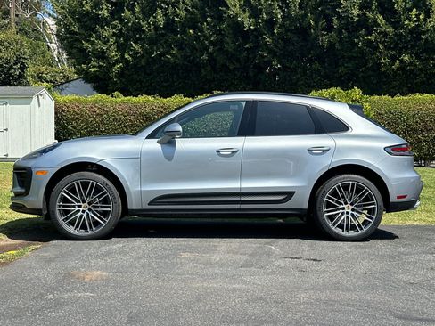 New 2026 Porsche Macan AWD/4WD image 2