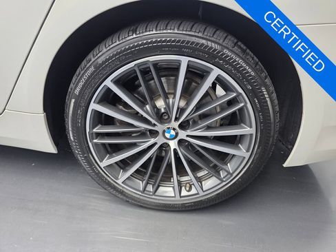 Certified 2023 BMW 530i w/ Premium Package RWD image 17