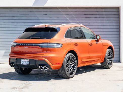 Certified 2025 Porsche Macan AWD/4WD image 7