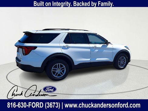 New 2026 Ford Explorer Active AWD/4WD image 9