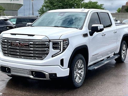 Used 2023 GMC Sierra 1500 Denali AWD/4WD image 7