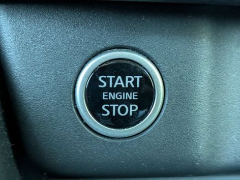 Used 2023 Nissan Rogue SV w/ SV Premium B Package FWD image 31