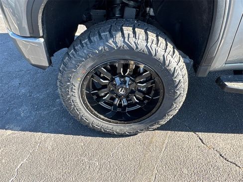 Used 2019 GMC Sierra 1500 AT4 w/ AT4 Premium Package image 12