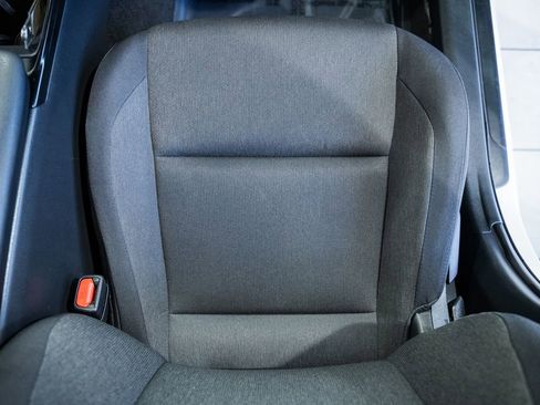 Used 2025 Toyota Camry LE image 29