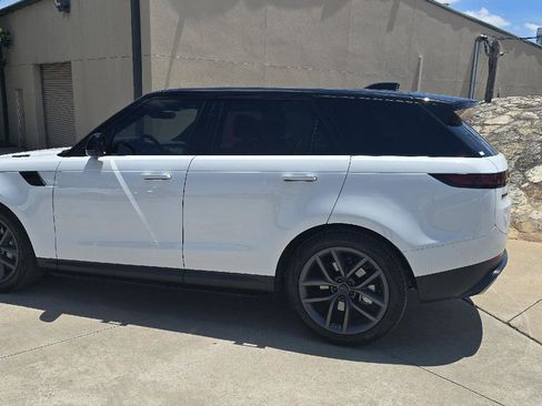 Used 2026 Land Rover Range Rover Sport SE AWD/4WD image 2