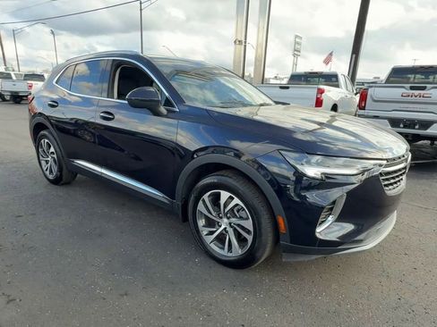 Used 2021 Buick Envision Essence image 2