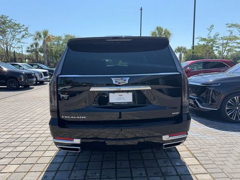 Certified 2026 Cadillac Escalade ESV Luxury w/ Touring Package AWD/4WD image 6
