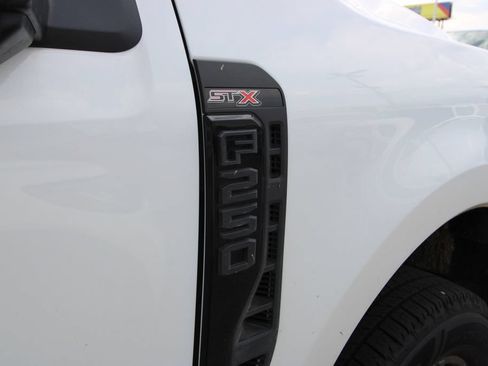 Used 2024 Ford F250 XL w/ STX Appearance Package AWD/4WD image 13