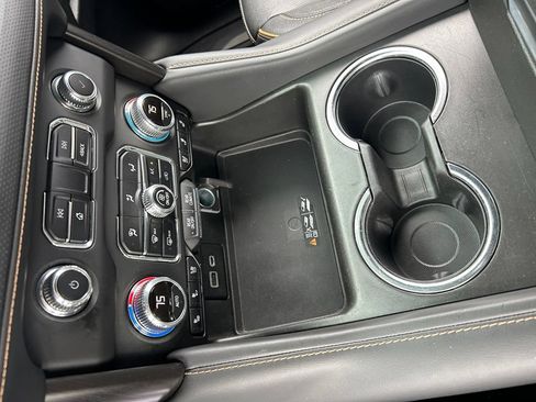 Used 2022 GMC Yukon AT4 AWD/4WD image 36