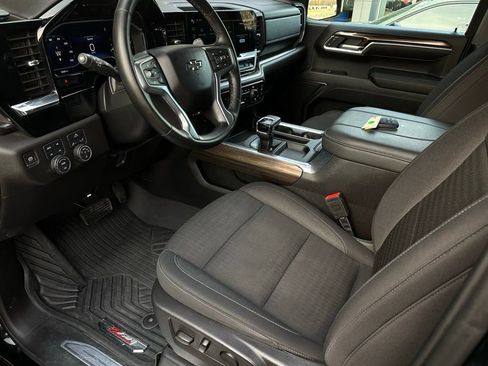 Used 2024 Chevrolet Silverado 1500 RST image 10