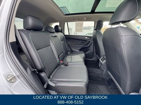 Certified 2023 Volkswagen Tiguan SE w/ Panoramic Sunroof Package AWD/4WD image 21