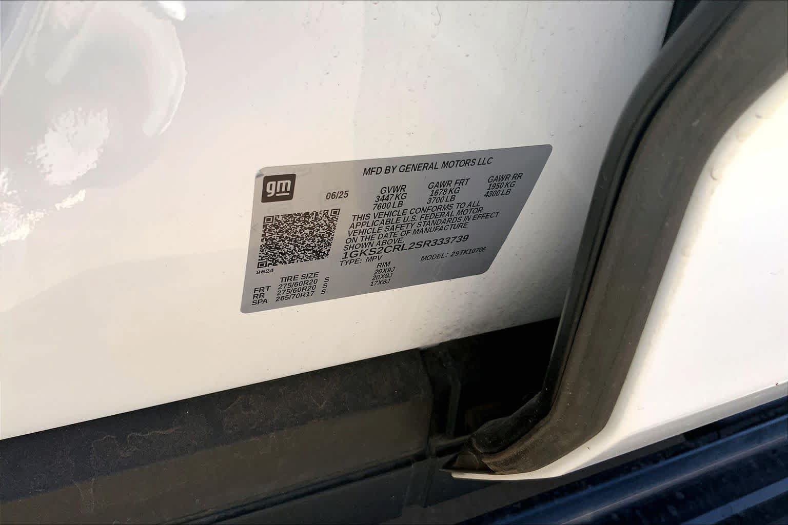 Used 2025 GMC Yukon AT4 w/ AT4 Premium Plus Package AWD/4WD image 34
