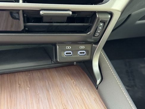 Used 2024 Lexus RX 350 Luxury w/ Convenience Package image 35