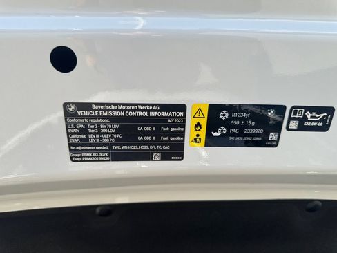 Used 2023 BMW M440i Coupe w/ Premium Package image 32