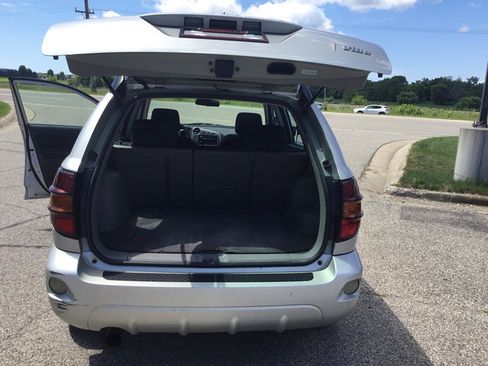 Used 2003 Pontiac Vibe w/ Power Group Value Package FWD image 19