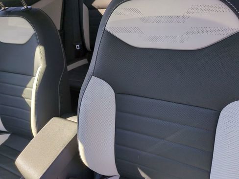 Used 2025 Volkswagen Taos SEL w/ Black Wheel Plus Package image 16