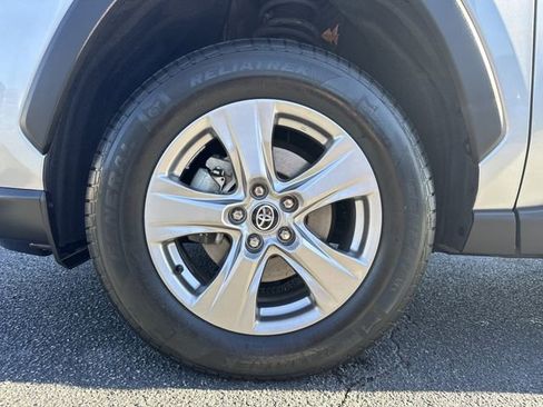 Certified 2022 Toyota RAV4 XLE image 21