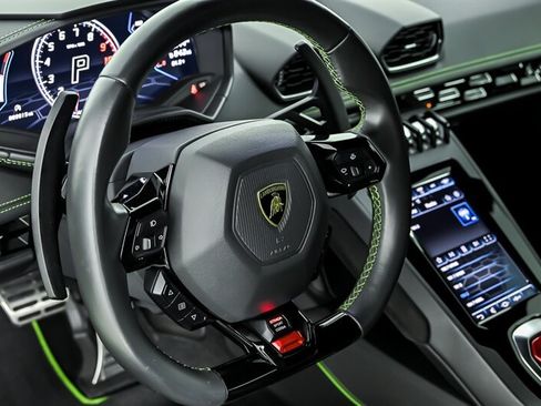 Used 2020 Lamborghini Huracan EVO AWD/4WD image 21