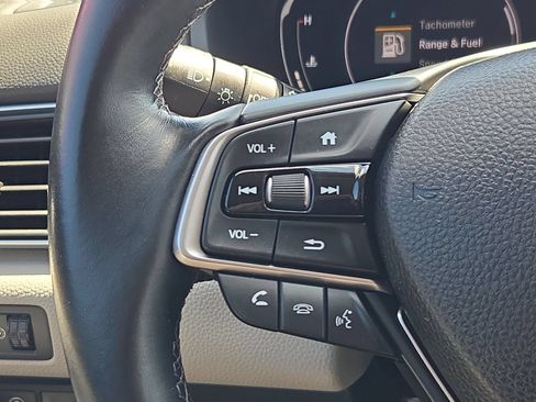 Used 2018 Honda Accord EX-L image 18