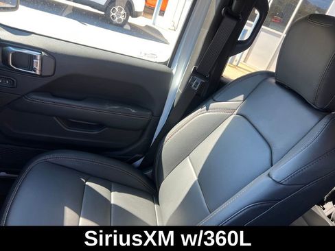 Used 2025 Jeep Wrangler Sahara w/ Safety Group image 16